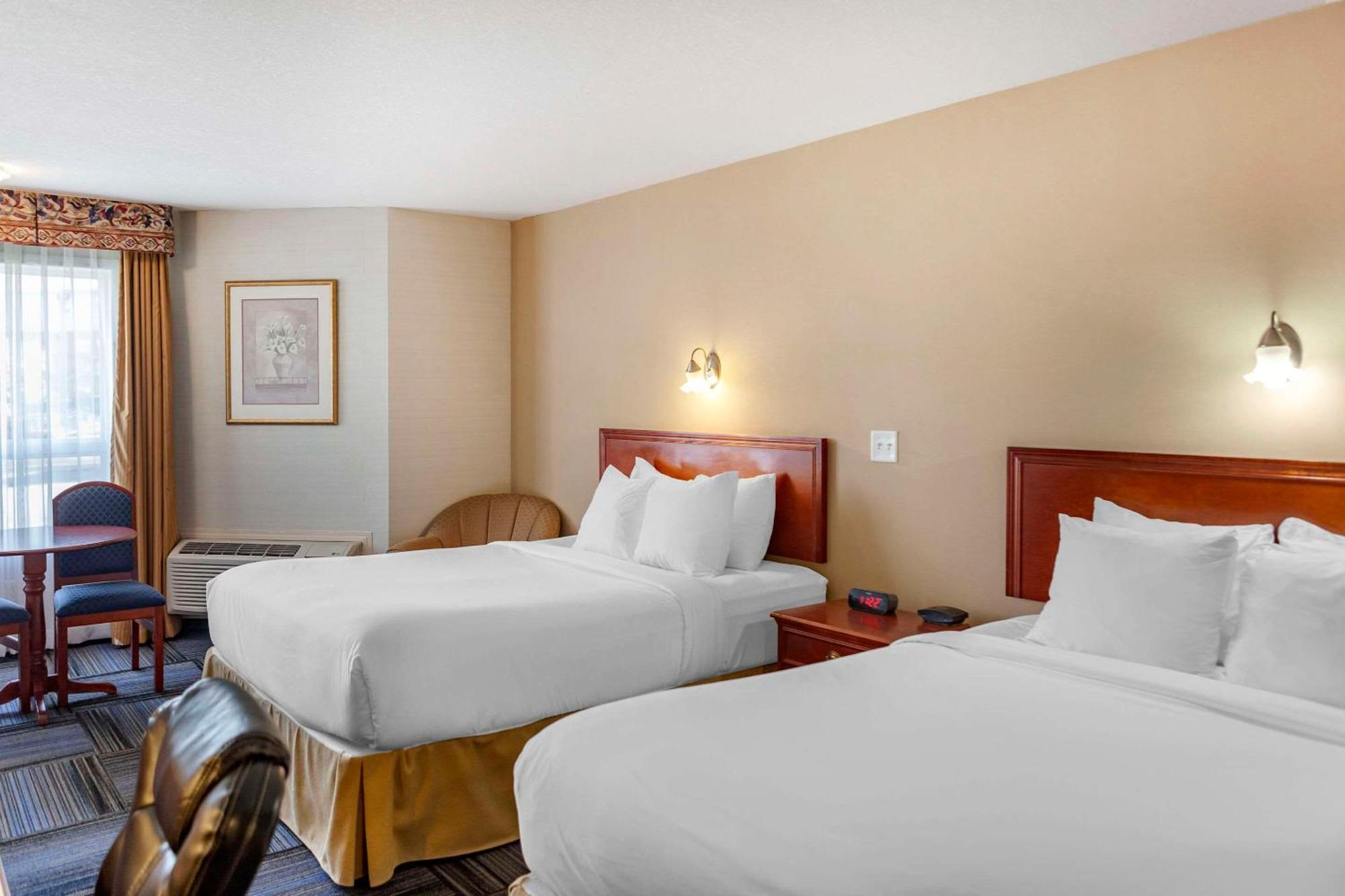 Quality Inn & Suites Edmonton International Airport Leduc Kültér fotó
