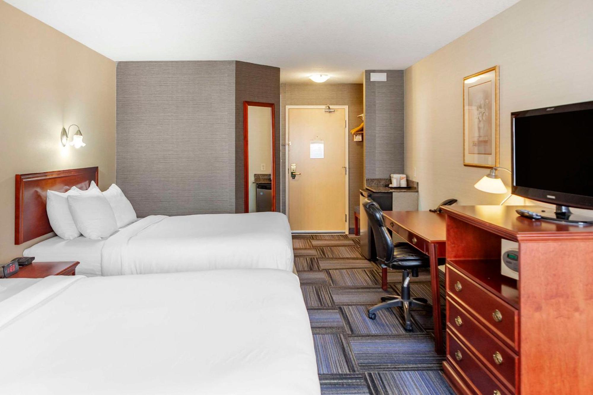 Quality Inn & Suites Edmonton International Airport Leduc Kültér fotó