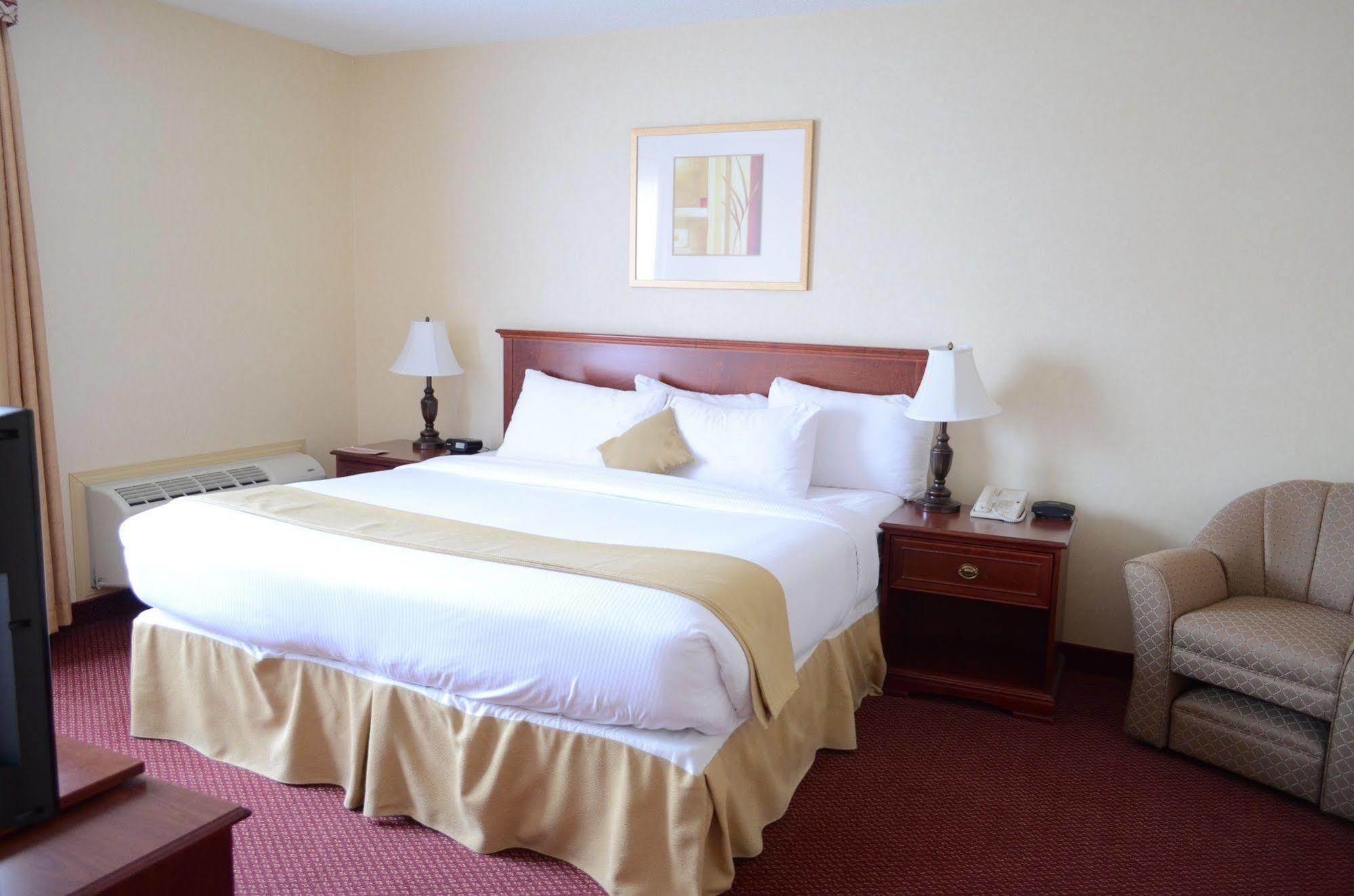 Quality Inn & Suites Edmonton International Airport Leduc Kültér fotó