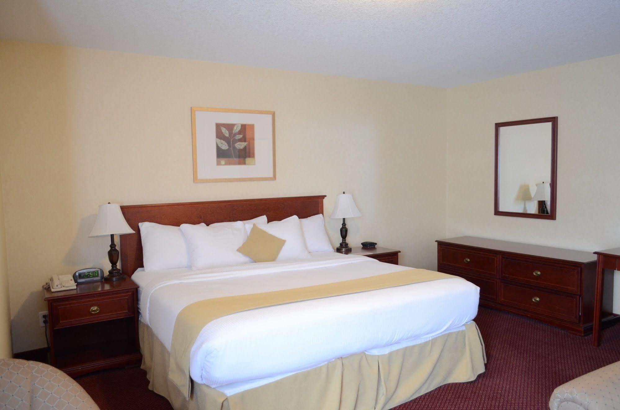 Quality Inn & Suites Edmonton International Airport Leduc Kültér fotó